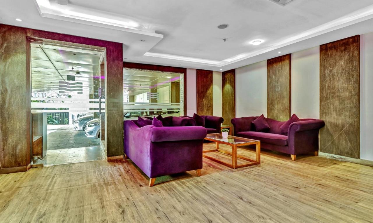 Medora Hotel Kozhikode Bagian luar foto