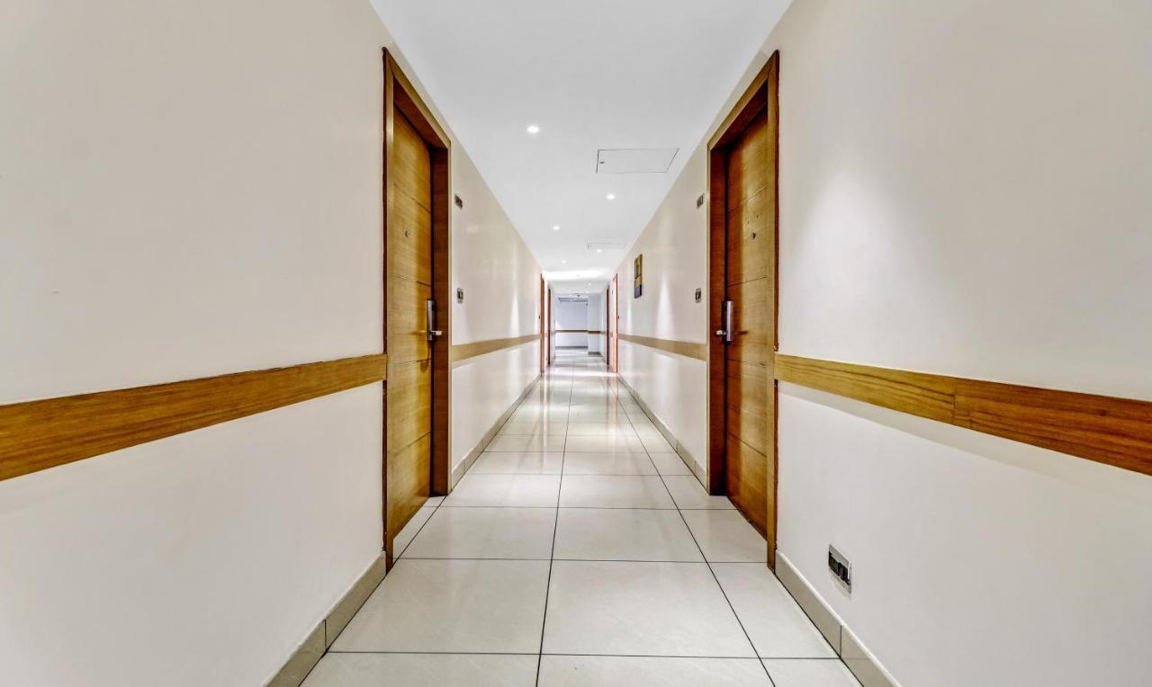 Medora Hotel Kozhikode Bagian luar foto